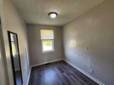 Main picture of 725 Vine St