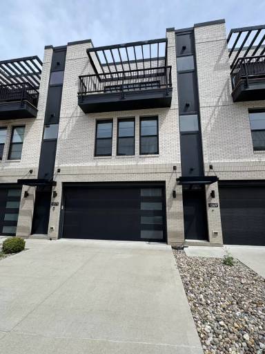 Main picture of 1371 Keosauqua Way