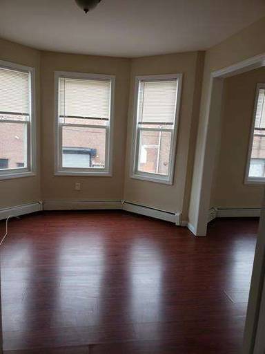 Main picture of 116 S 15th St