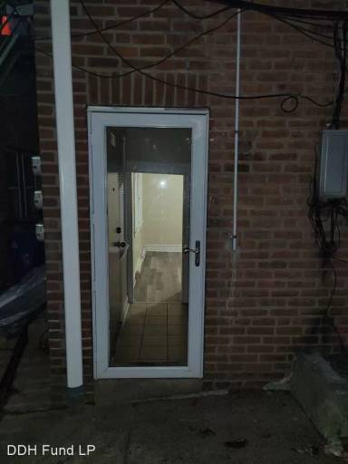 Main picture of 9004 W Chester Pike