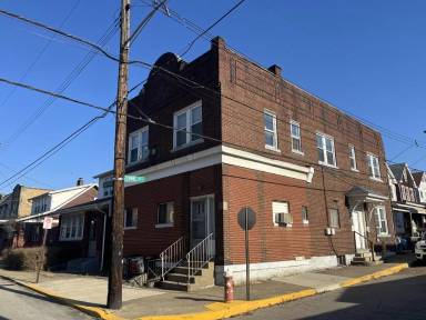Main picture of 1242 Vine St