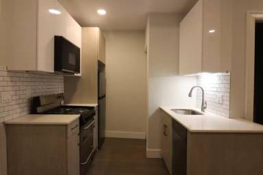 Main picture of 11 Queensberry St