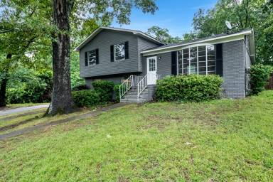 Main picture of 709 Wynn Ave