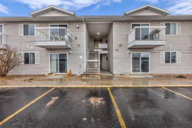 Main picture of 595 S Main St
