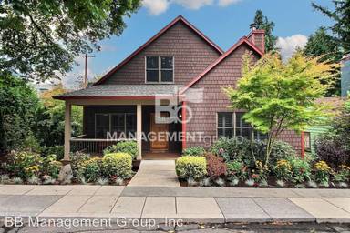 Main picture of 2406 SW Arden Rd