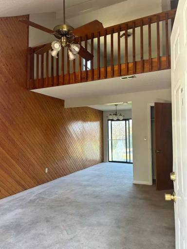 Main picture of 404 Alice Dr