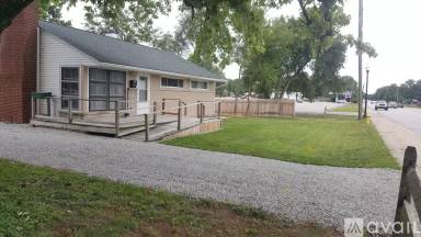 Main picture of 5002 N Franklin Rd