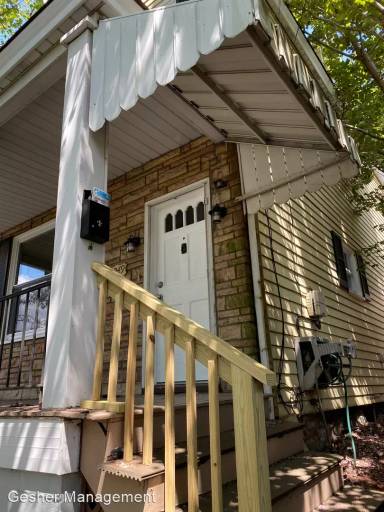 Main picture of 2249 Milligan Ave