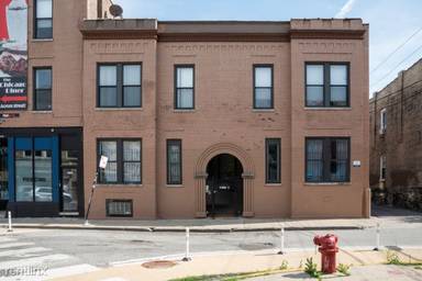 Main picture of 2336 N Milwaukee Ave