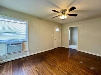 Main picture of 719 N Colorado Ct