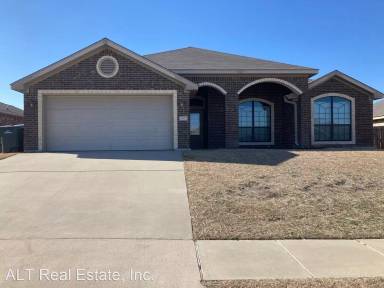 Main picture of 2405 Scott Dr