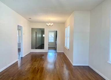 Main picture of 144 Ward Ave