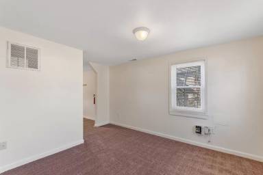Main picture of 39 Delsea Dr S