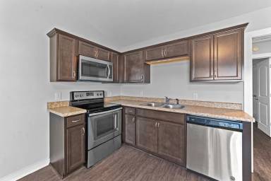 Main picture of 3912 W Vancroft Cir