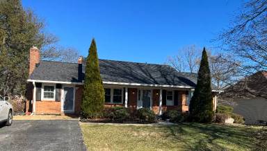 Main picture of 8104 Broadview Dr