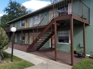 Main picture of 1619 W Oak Ridge Rd