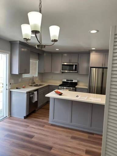 Main picture of 25530 Lucille Ave