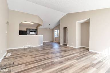 Main picture of 2320 E Cherrywood Dr