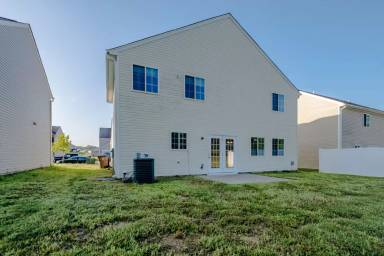 Main picture of 703 Torbay Dr