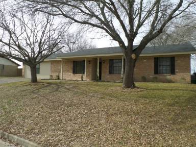 Main picture of 124 Thompson Cir