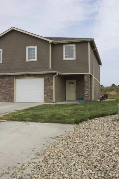 Main picture of 213 Kelly Ln