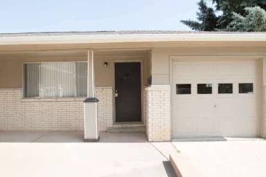 Main picture of 1101 S Bryan Ave