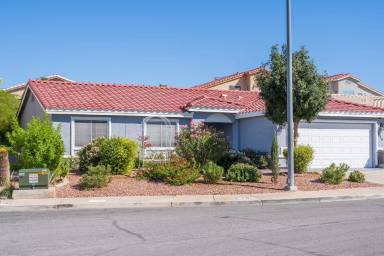 Main picture of 936 Sunnyfield Way