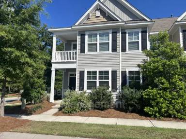 Main picture of 1845 Towne St