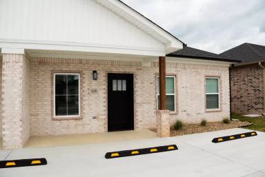 Main picture of 1636 Crosswood Court - 1638 Crosswood Court