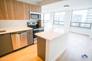 Main picture of Plaza 440 Condos