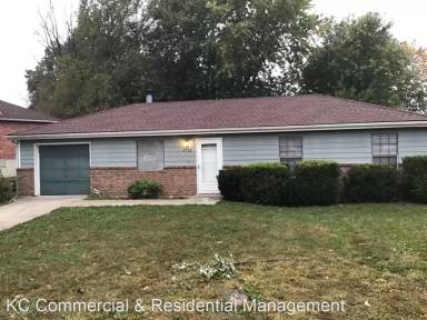 Main picture of 1704 NE Balboa St