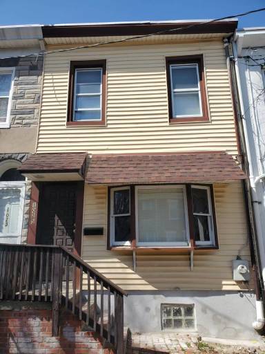 Main picture of 1029 N Lombard St