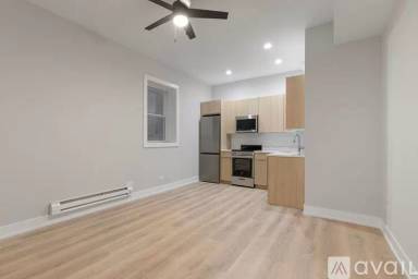 Main picture of 1456 W Fargo Ave
