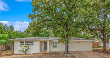 Main picture of 4100 Oaklawn St