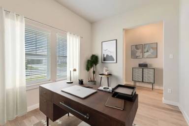 Main picture of 521 Barnwood Ct