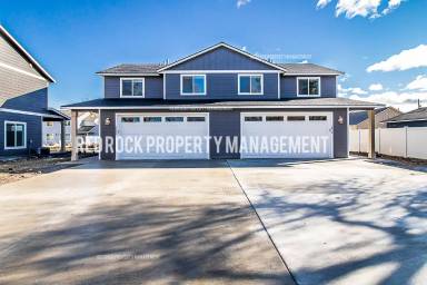 Main picture of 1024 N Davis Ln