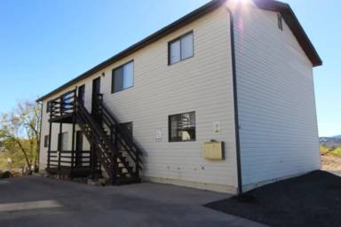 Main picture of 601 Campbell St