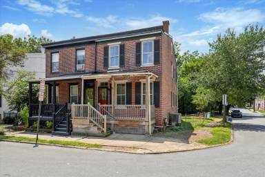 Main picture of 500 S Franklin St