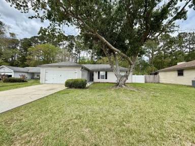 Main picture of 7519 Allspice Cir N