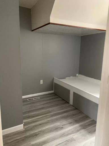 Main picture of 165 N 5th St