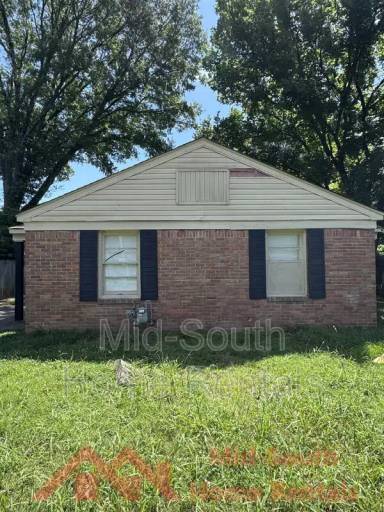 Main picture of 1604 Echles St