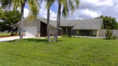 Main picture of 503 SE 12th Ct