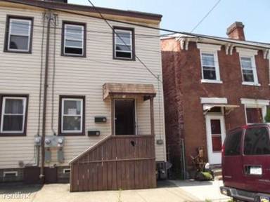 Main picture of 176 42nd St