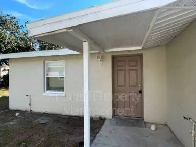 Main picture of 2420 Franklin St