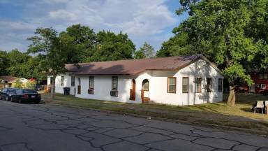 Main picture of 1702 West Ave