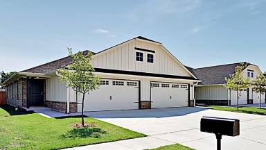 Main picture of 4900 - 4904 Avion Ct