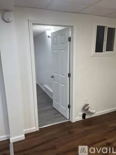 Main picture of 2633 3rd Ave