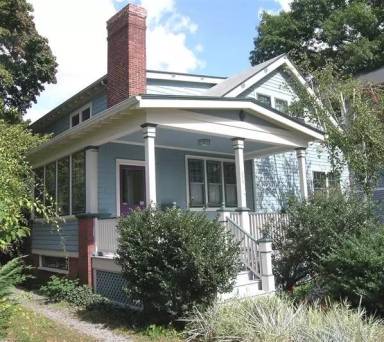 Main picture of 214 Cypress St