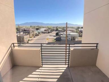 Main picture of 2211 Rio Grande Blvd NW