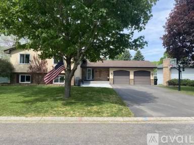 Main picture of 305 Circle Ln SE